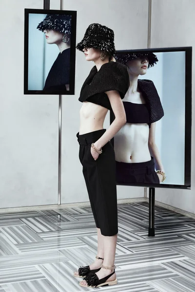 Look 9